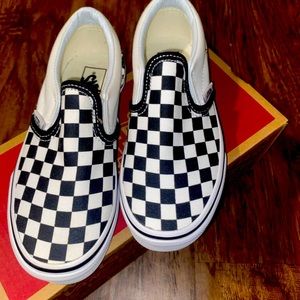 Toddler classic slip on Vans